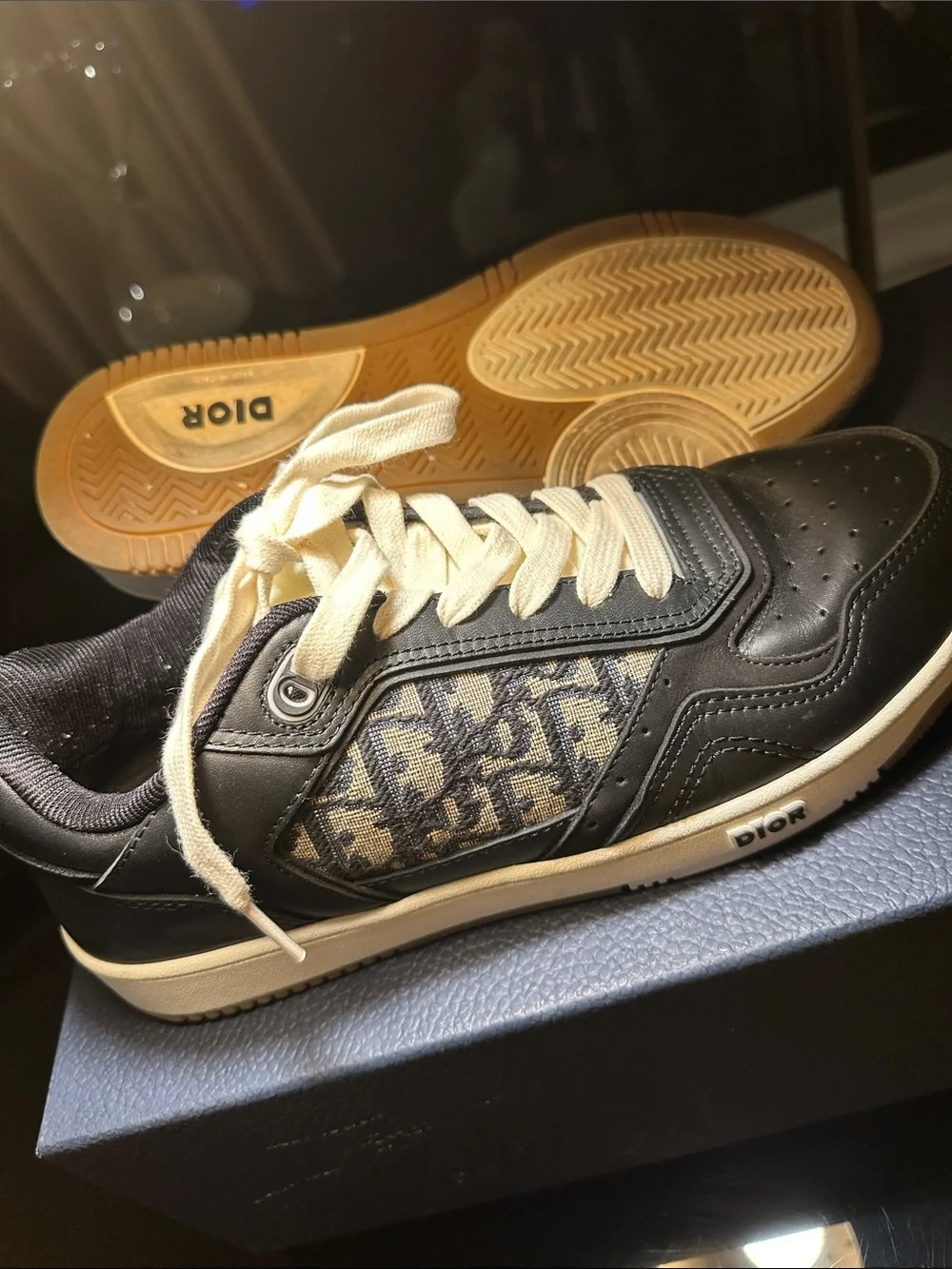 Dior Men's Black Sneakers with Cream Accents - Picture 4 of 4